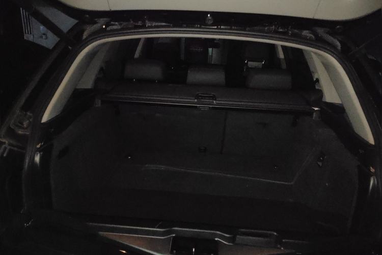 Used BMW X5 2012 xDrive35i US specification Trunk
