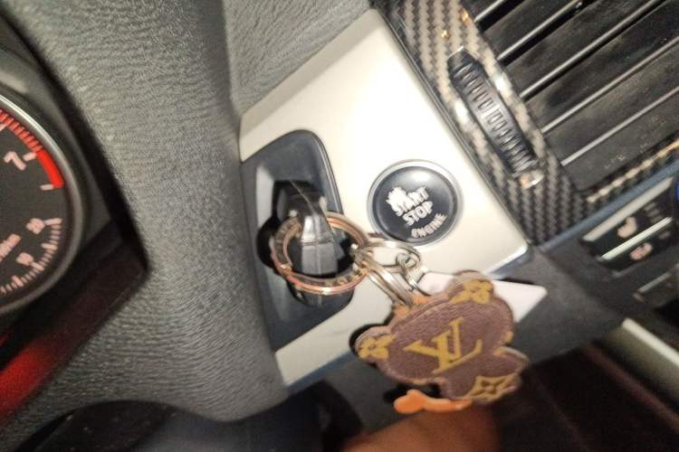 Used BMW X5  Vehicle Key