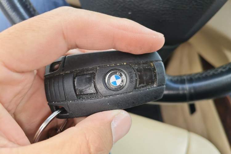 Used BMW X5 2012 xDrive35i U.S. specification Vehicle Key
