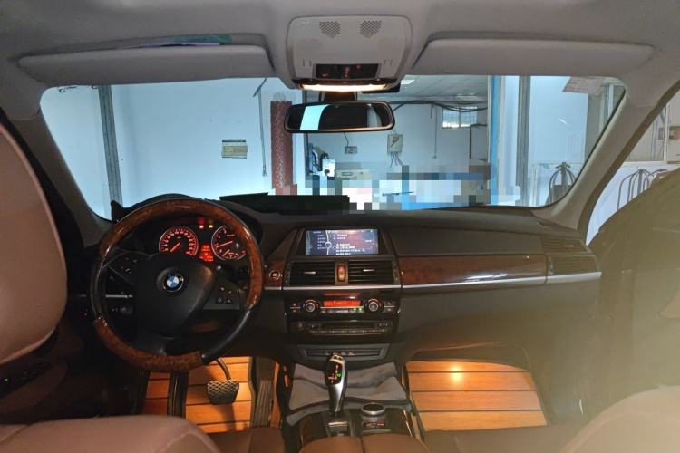 Used BMW X5 2012 xDrive35i U.S. specification Center Console