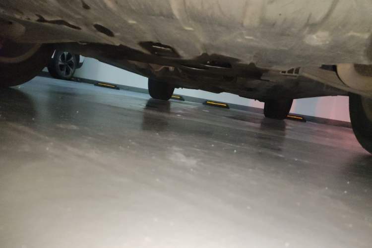 Used BMW X5 2012 xDrive35i U.S. specification Chassis Front
