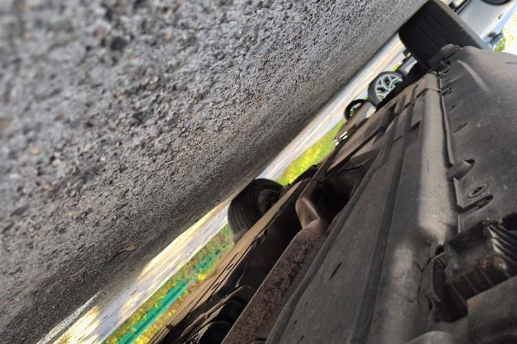 Used BMW X5 2012 xDrive35i U.S. specification Chassis Front Right