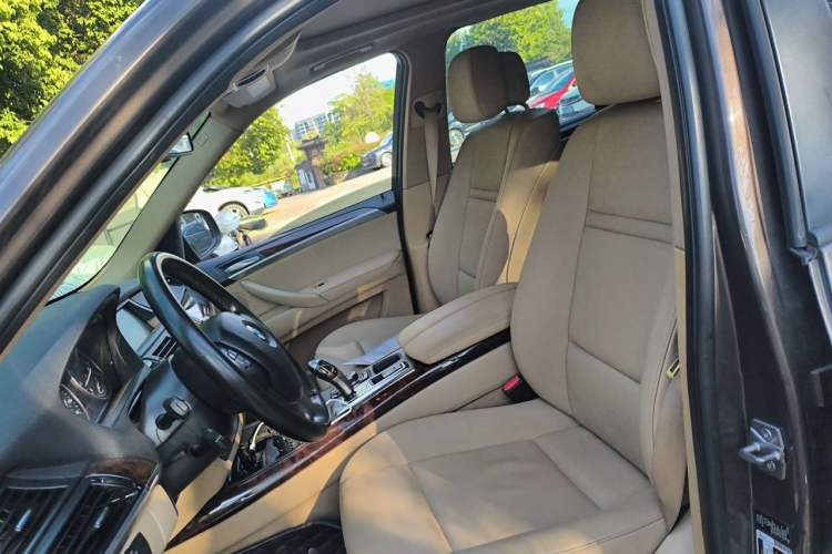 Used BMW X5 2012 xDrive35i U.S. specification Left Front Seat