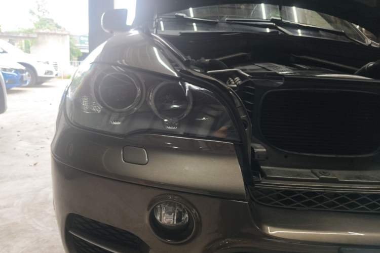 Used BMW X5  Right Front Headlight