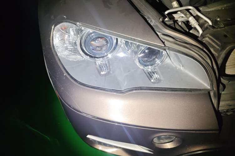 Used BMW X5 2012 xDrive35i U.S. specification Right Front Headlight
