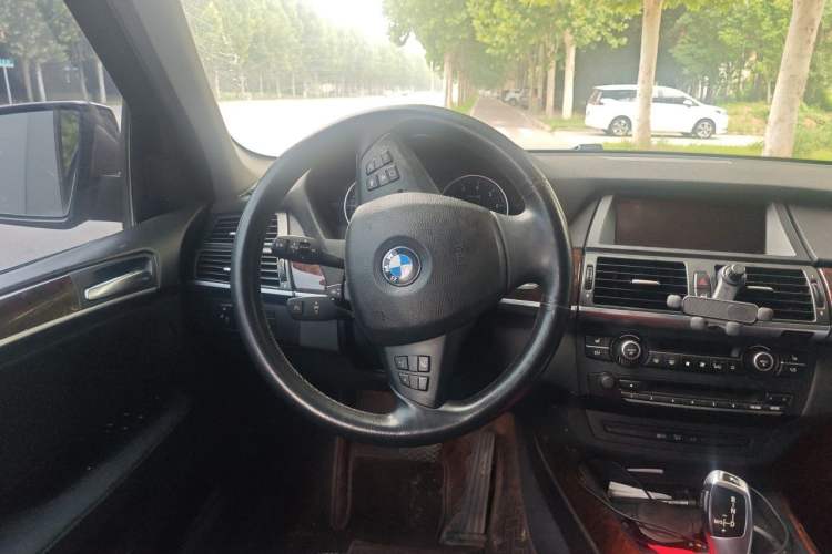 Used BMW X5 2012 xDrive35i US specification Steering Wheel