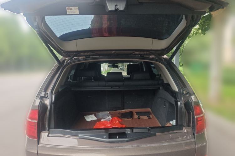 Used BMW X5 2012 xDrive35i US specification Trunk