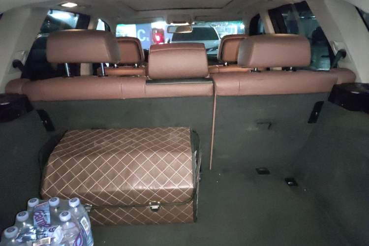 Used BMW X5 2012 xDrive35i U.S. specification Trunk
