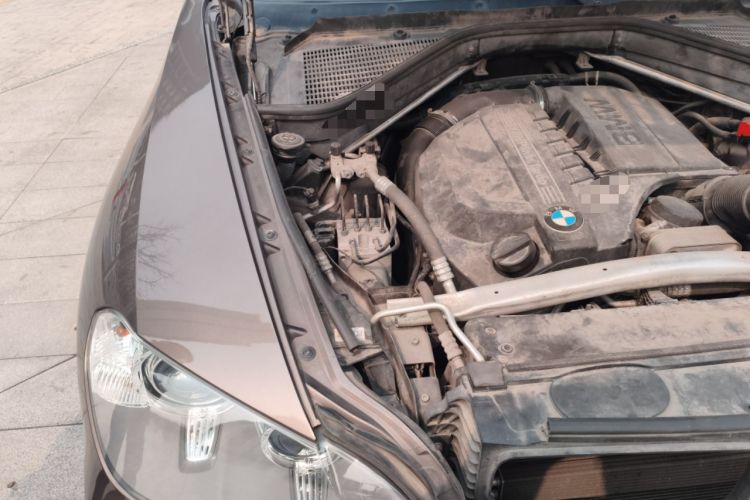 Used BMW X5  Engine Bay Right