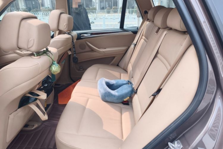 Used BMW X5  Left Rear Seat