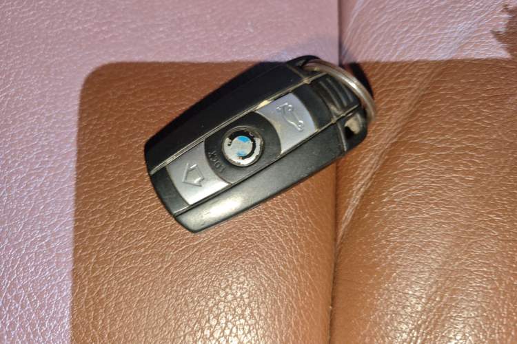 Used BMW X5 2012 xDrive35i Luxury Edition U.S. specification 5 seats Vehicle Key