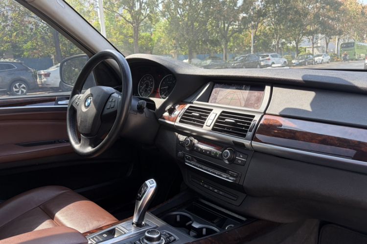 Used BMW X5 2012 xDrive35i U.S. specification Interior 8