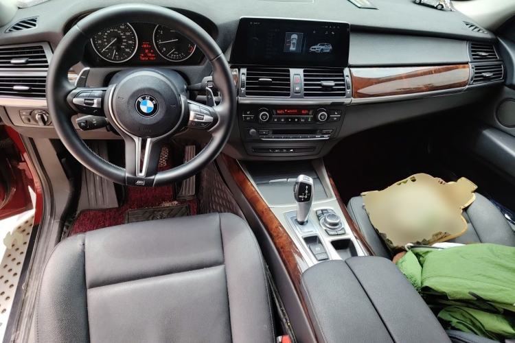 Used BMW X5 2012 xDrive35i U.S. specification Center Console