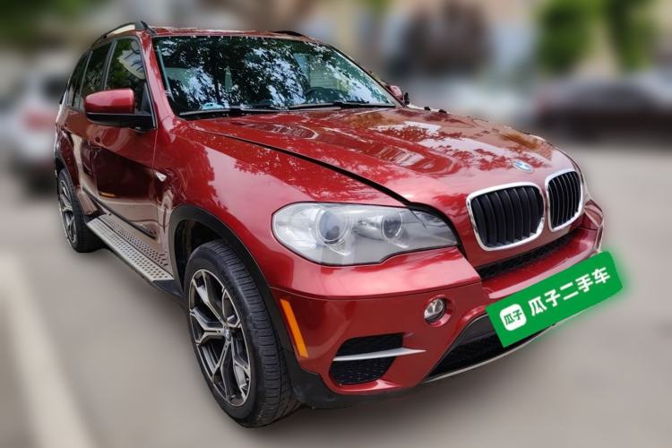 Used BMW X5 2012 xDrive35i U.S. specification Front Right 45 Deg