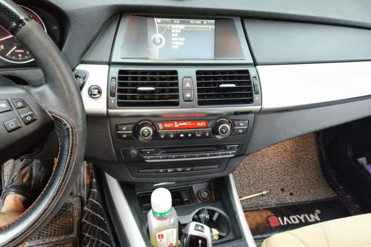 Used BMW X5  Audio And AC Panel