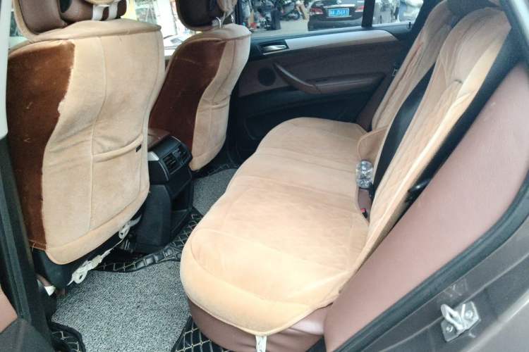 Used BMW X5  Left Rear Seat