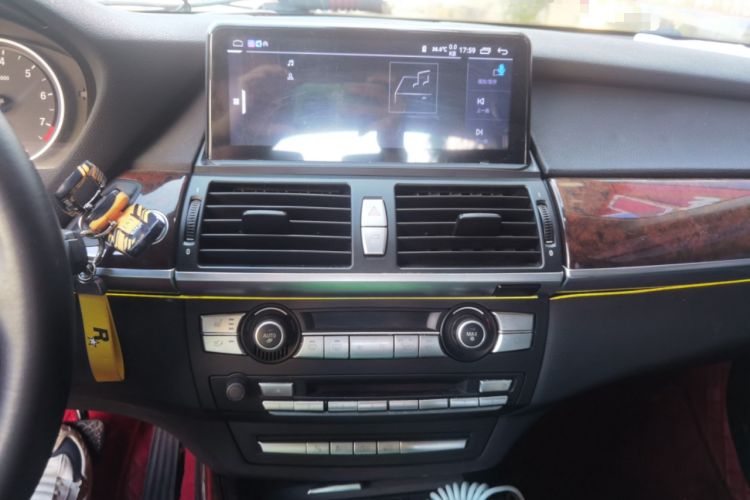 Used BMW X5  Audio And AC Panel