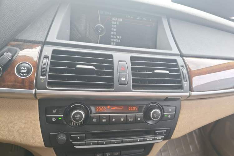 Used BMW X5 2012 xDrive35i US specification Audio And AC Panel