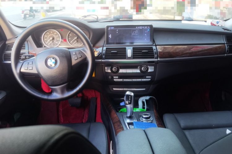 Used BMW X5  Center Console