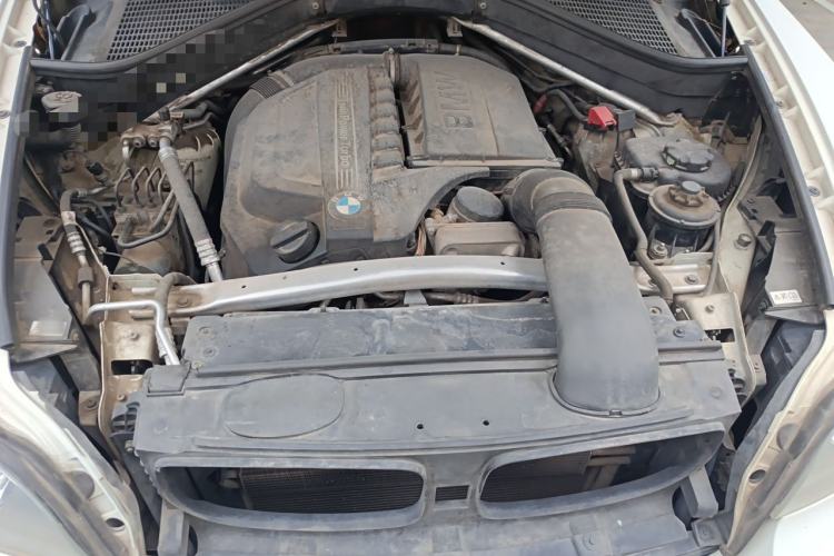 Used BMW X5  Engine Bay