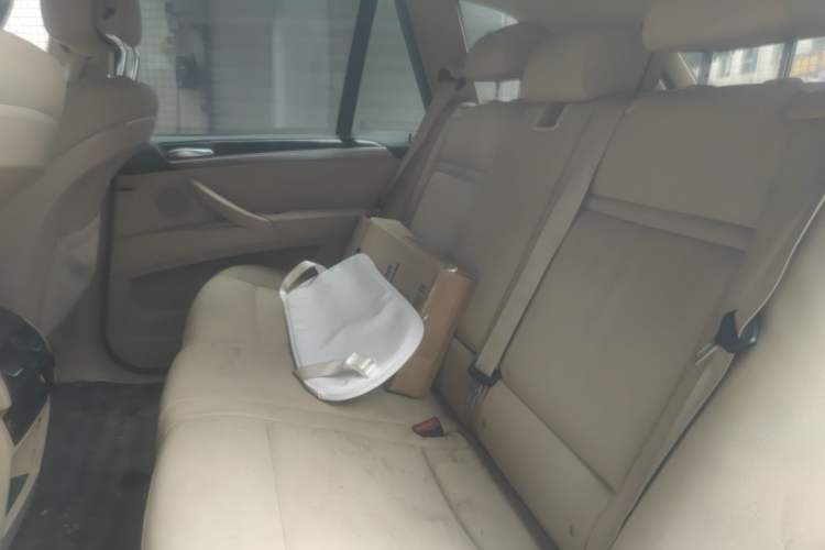 Used BMW X5 2012 xDrive35i U.S. specification Left Rear Seat