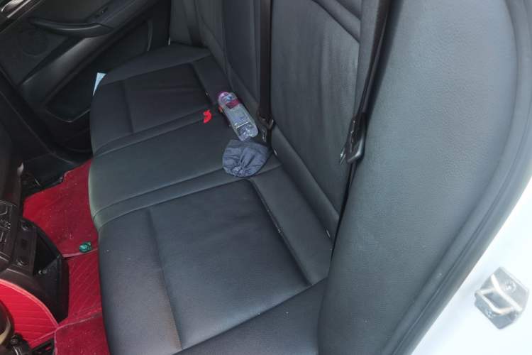 Used BMW X5  Left Rear Seat