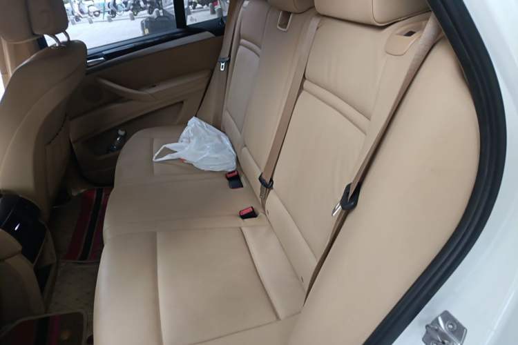 Used BMW X5  Left Rear Seat