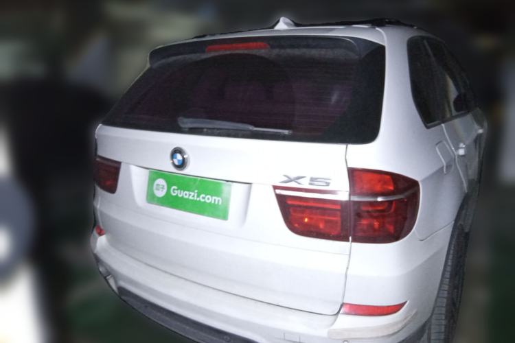 Used BMW X5 2012 xDrive35i U.S. specification Rear Right 45 Deg