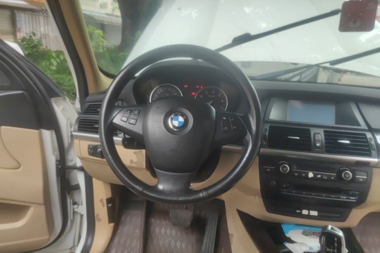 Used BMW X5 2012 xDrive35i U.S. specification Steering Wheel