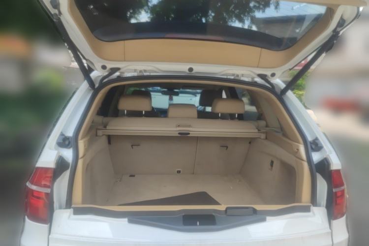 Used BMW X5 2012 xDrive35i U.S. specification Trunk
