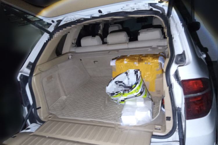 Used BMW X5 2012 xDrive35i U.S. specification Trunk