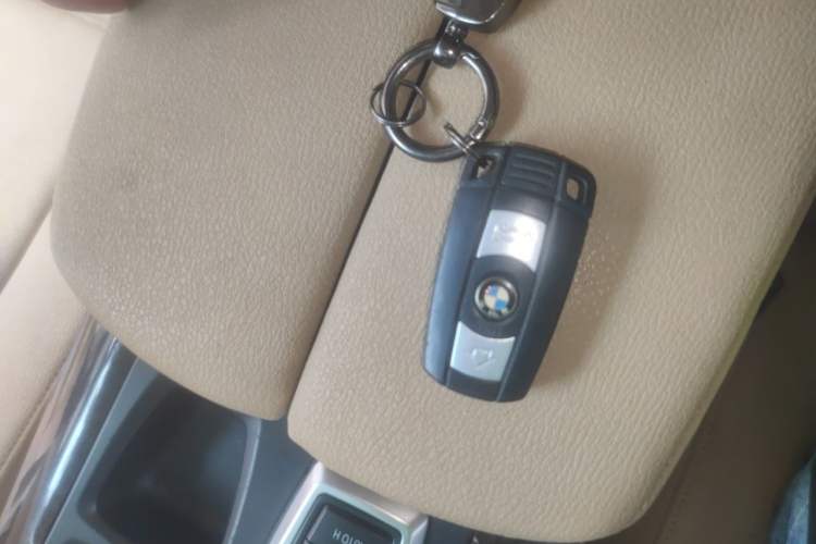 Used BMW X5 2012 xDrive35i U.S. specification Vehicle Key