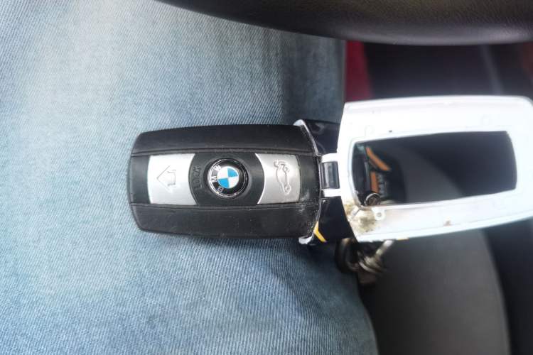 Used BMW X5  Vehicle Key