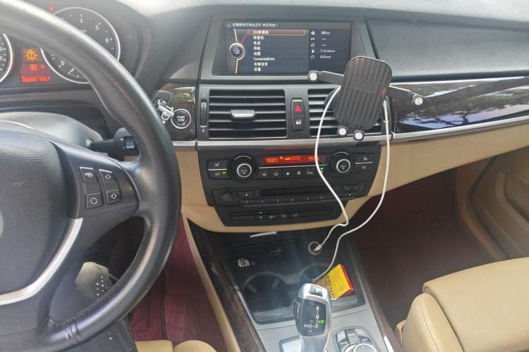 Used BMW X5 2013 xDrive35i Luxury Edition Audio And AC Panel