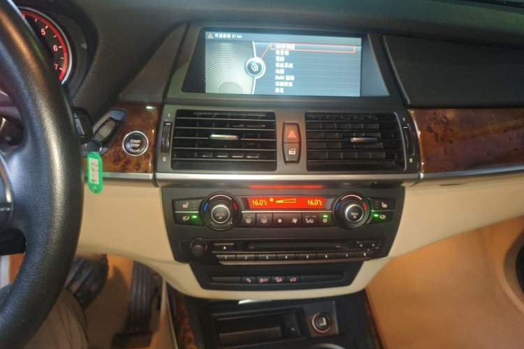 Used BMW X5 2013 xDrive35i Luxury Model Audio And AC Panel
