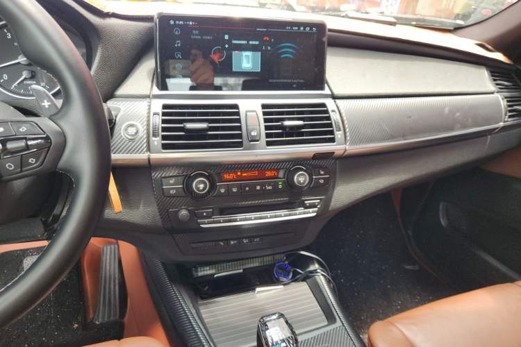 Used BMW X5  Audio And AC Panel