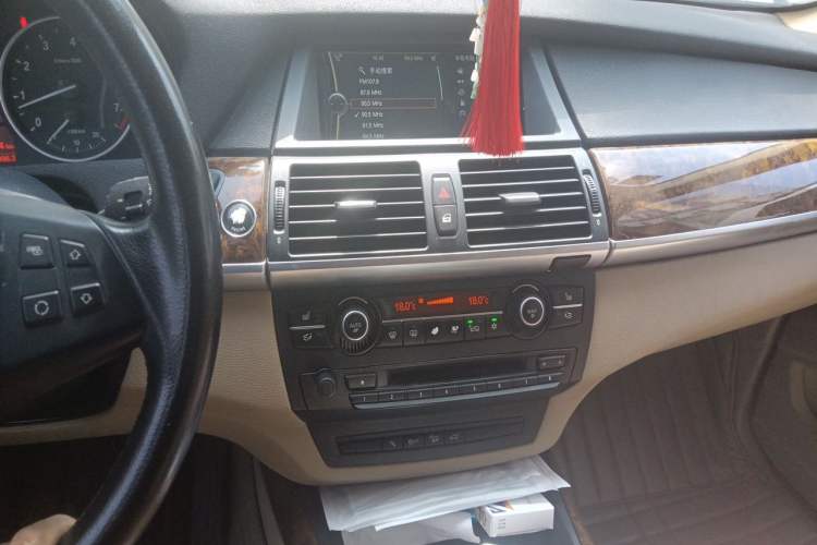 Used BMW X5 2013 xDrive35i Leading Model Audio And AC Panel
