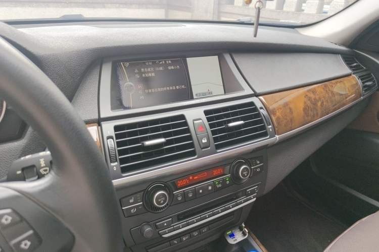 Used BMW X5 2013 xDrive35i Leading Model Audio And AC Panel