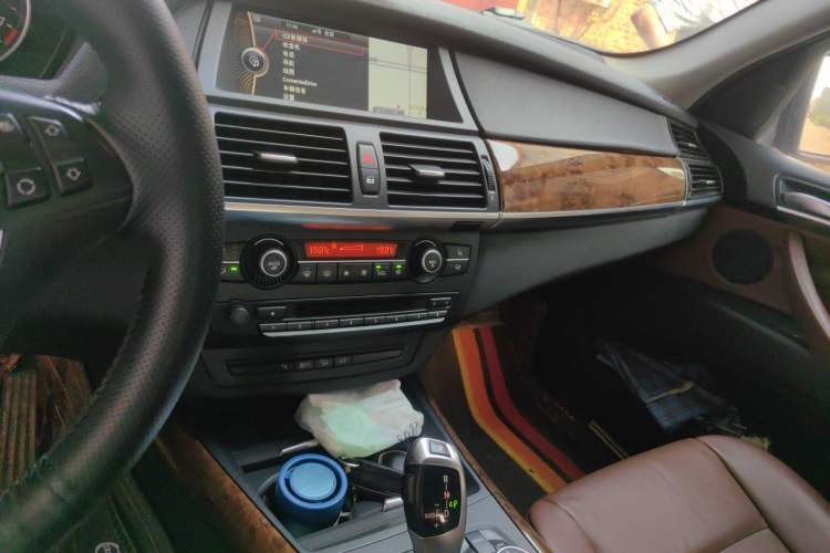 Used BMW X5 2013 xDrive35i Luxury Model Audio And AC Panel