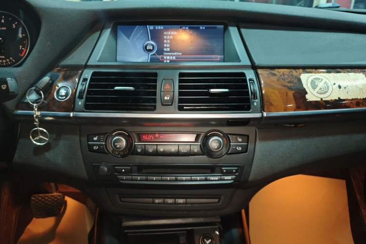 Used BMW X5 2013 xDrive35i U.S. specification Audio And AC Panel