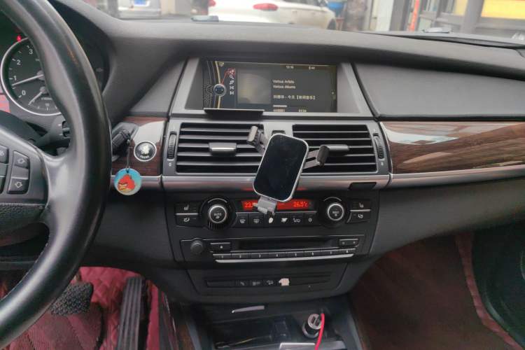 Used BMW X5 2013 xDrive35i Luxury Edition Audio And AC Panel