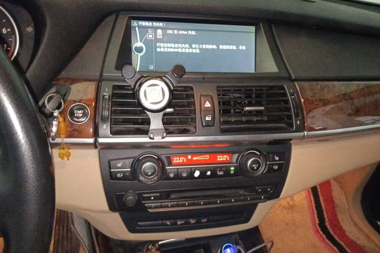 Used BMW X5 2013 xDrive35i Luxury Model Audio And AC Panel