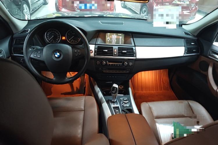Used BMW X5  Center Console
