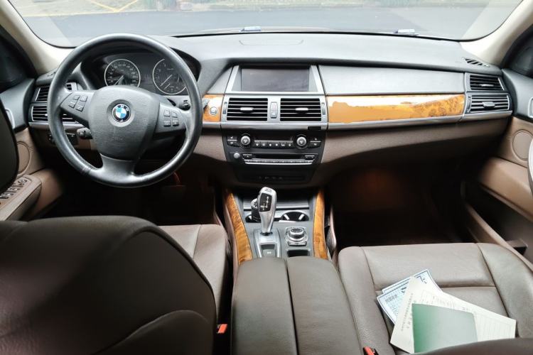 Used BMW X5 2013 xDrive35i Leading Model Center Console