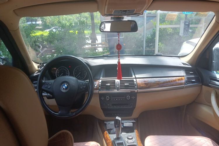 Used BMW X5 2013 xDrive35i Leading Model Center Console