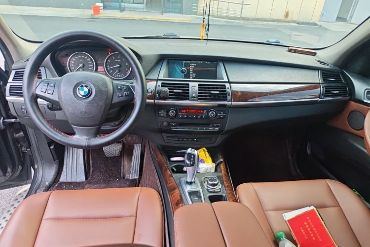Used BMW X5 2013 xDrive35i Leading Model Center Console