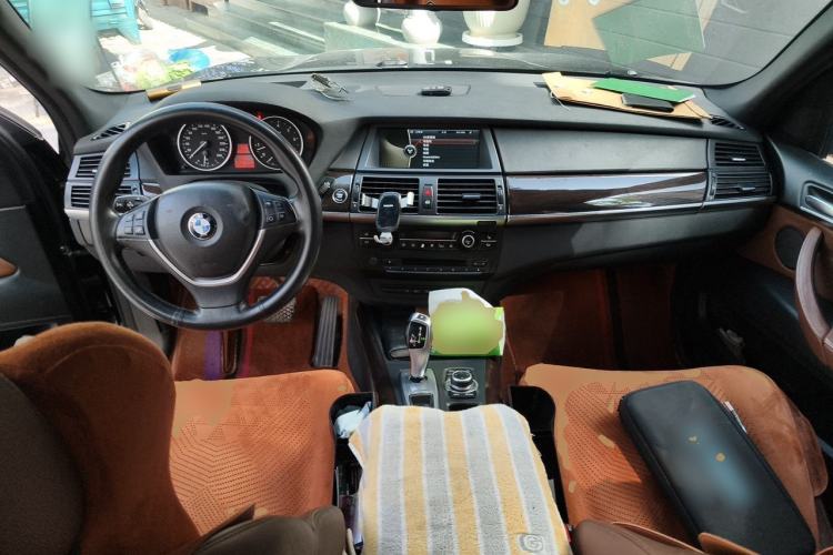 Used BMW X5 2013 xDrive35i Leading Model Center Console