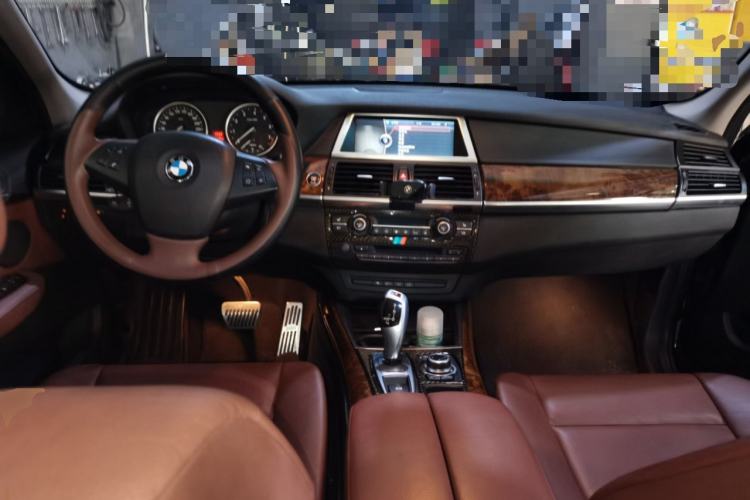 Used BMW X5 2013 xDrive35i Leading Model Center Console