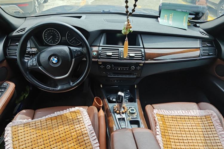 Used BMW X5 2013 xDrive35i Luxury Edition Center Console