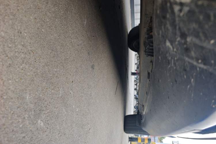 Used BMW X5 2013 xDrive35i U.S. specification Chassis Front Left